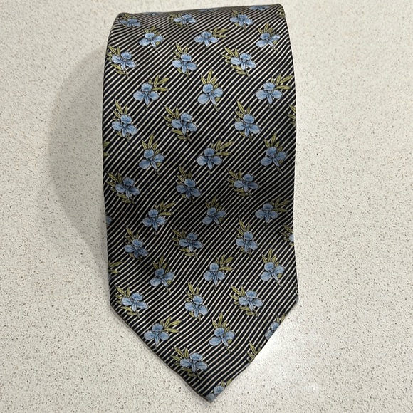 Four 100% Silk Ties for $50 - Picture 8 of 10